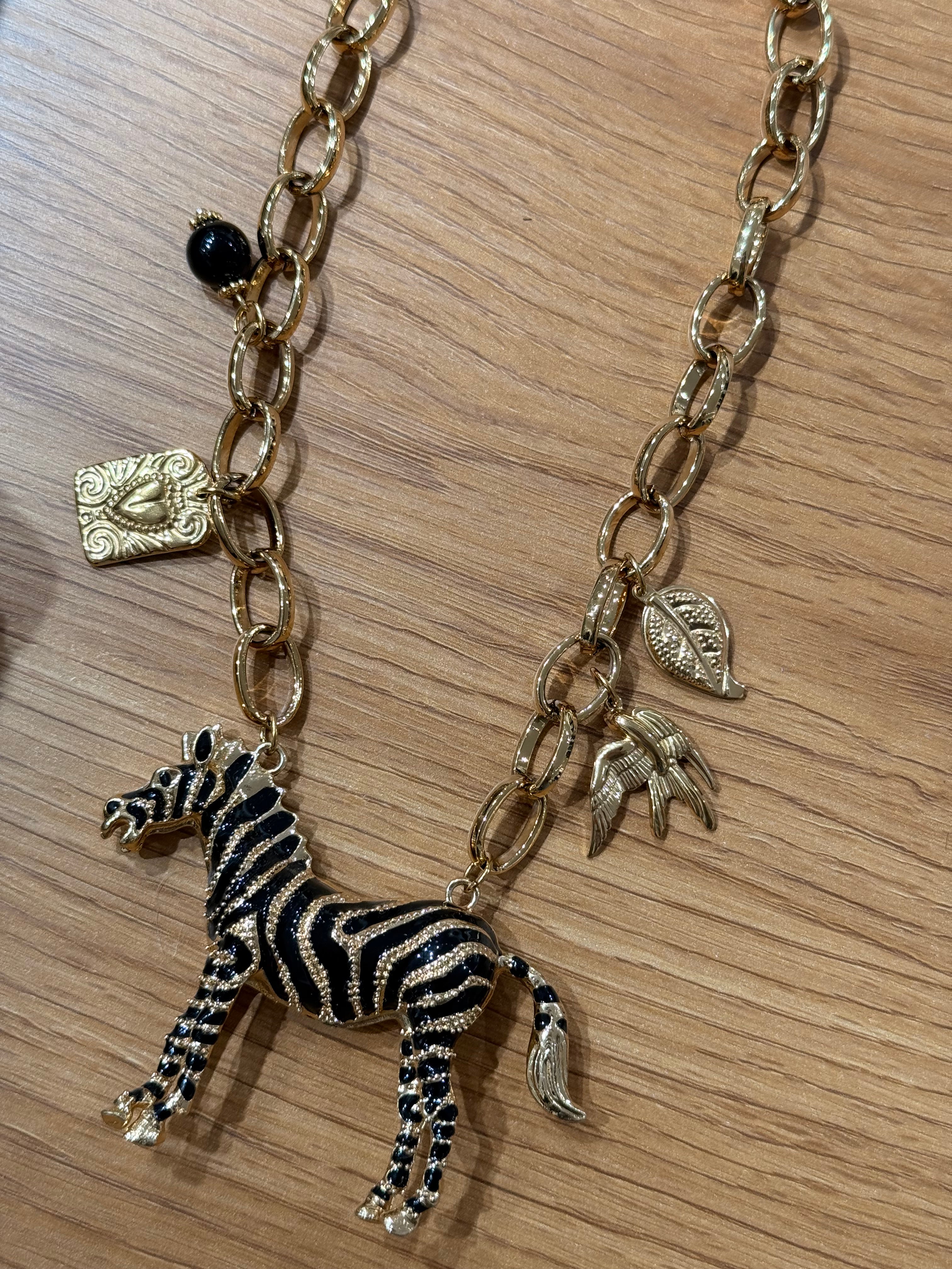 Collar Safari