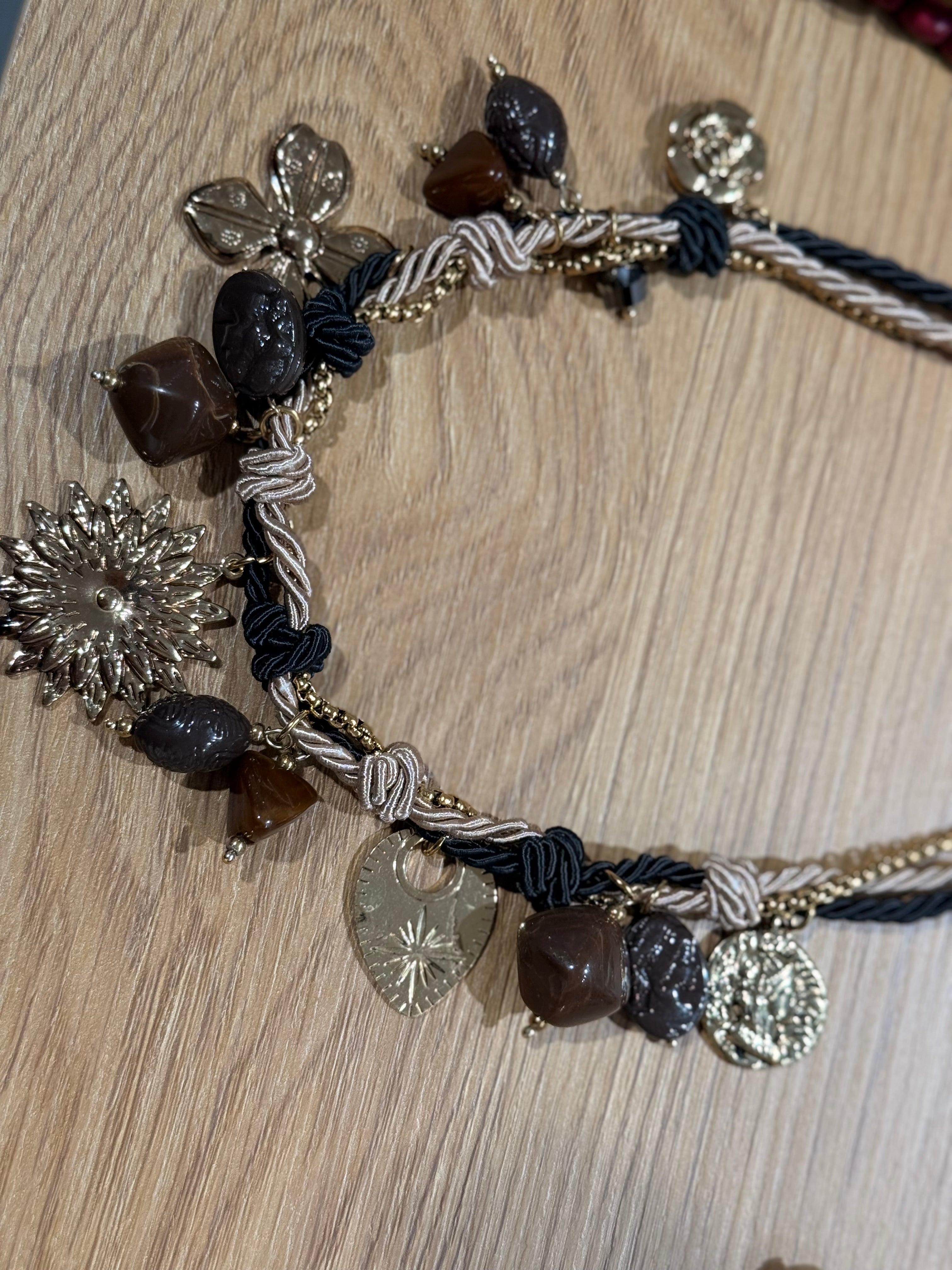 Collar Melina