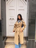Trench Oversize y pañuelo