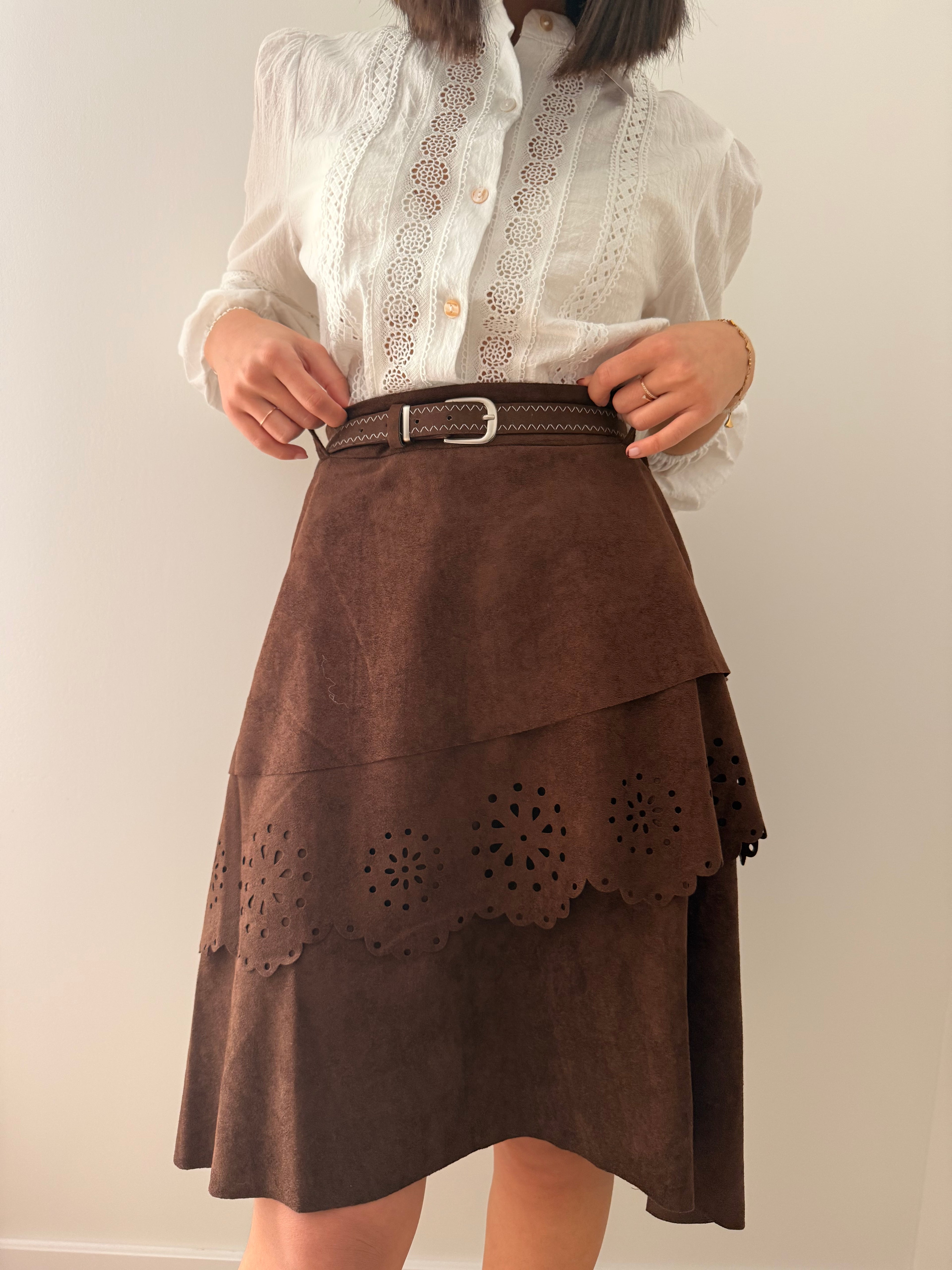 Falda Alba
