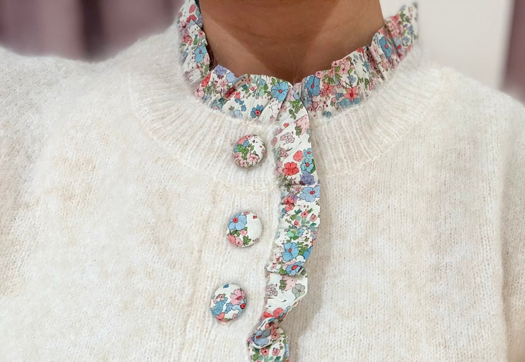 Jersey cuello flores