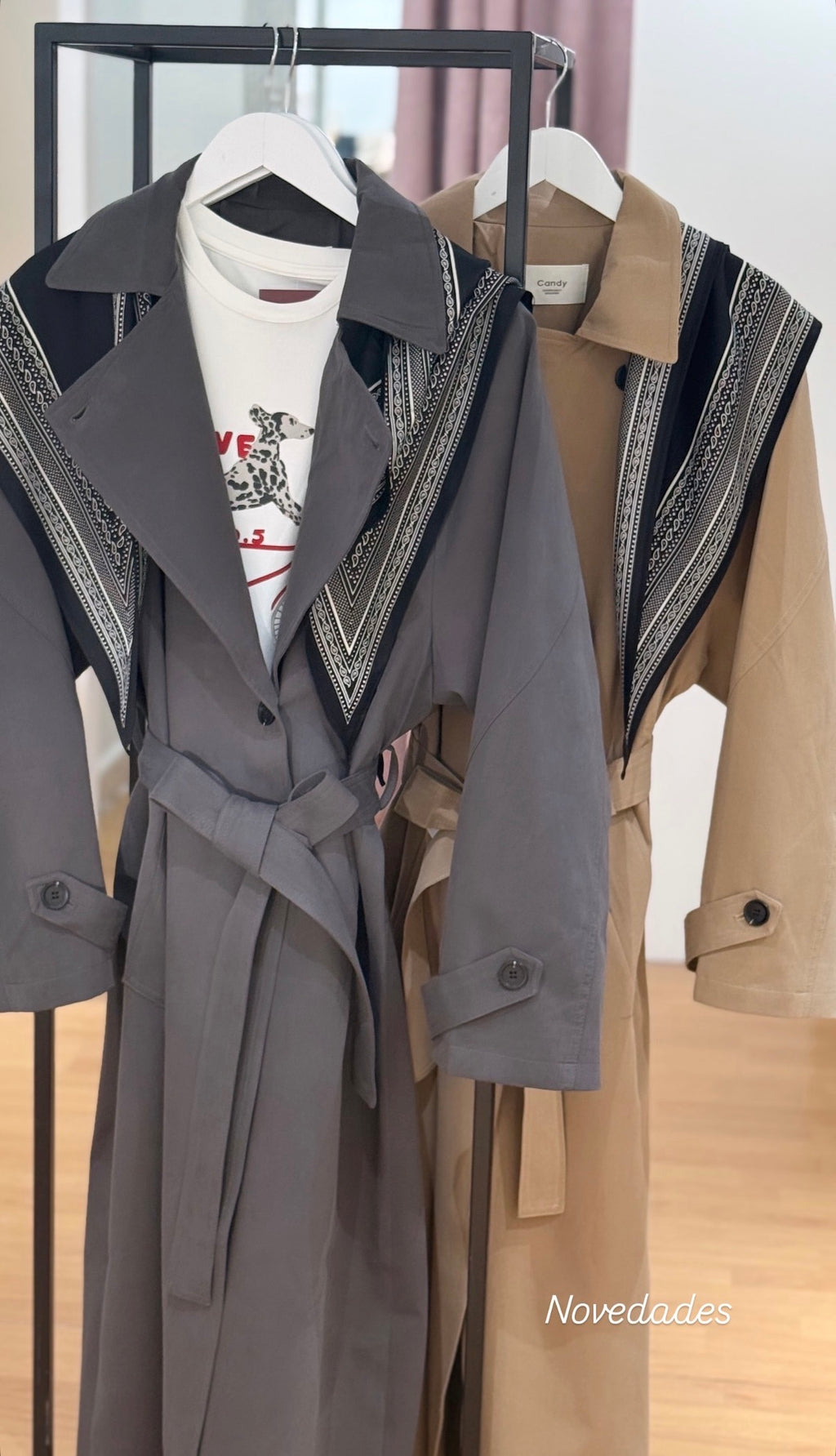 Trench Oversize y pañuelo