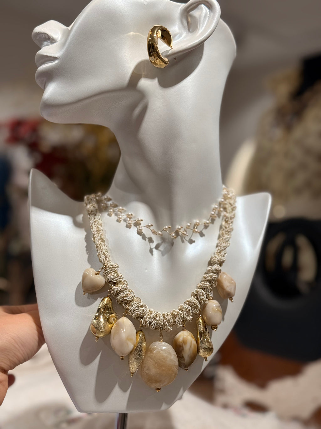 Collar summer