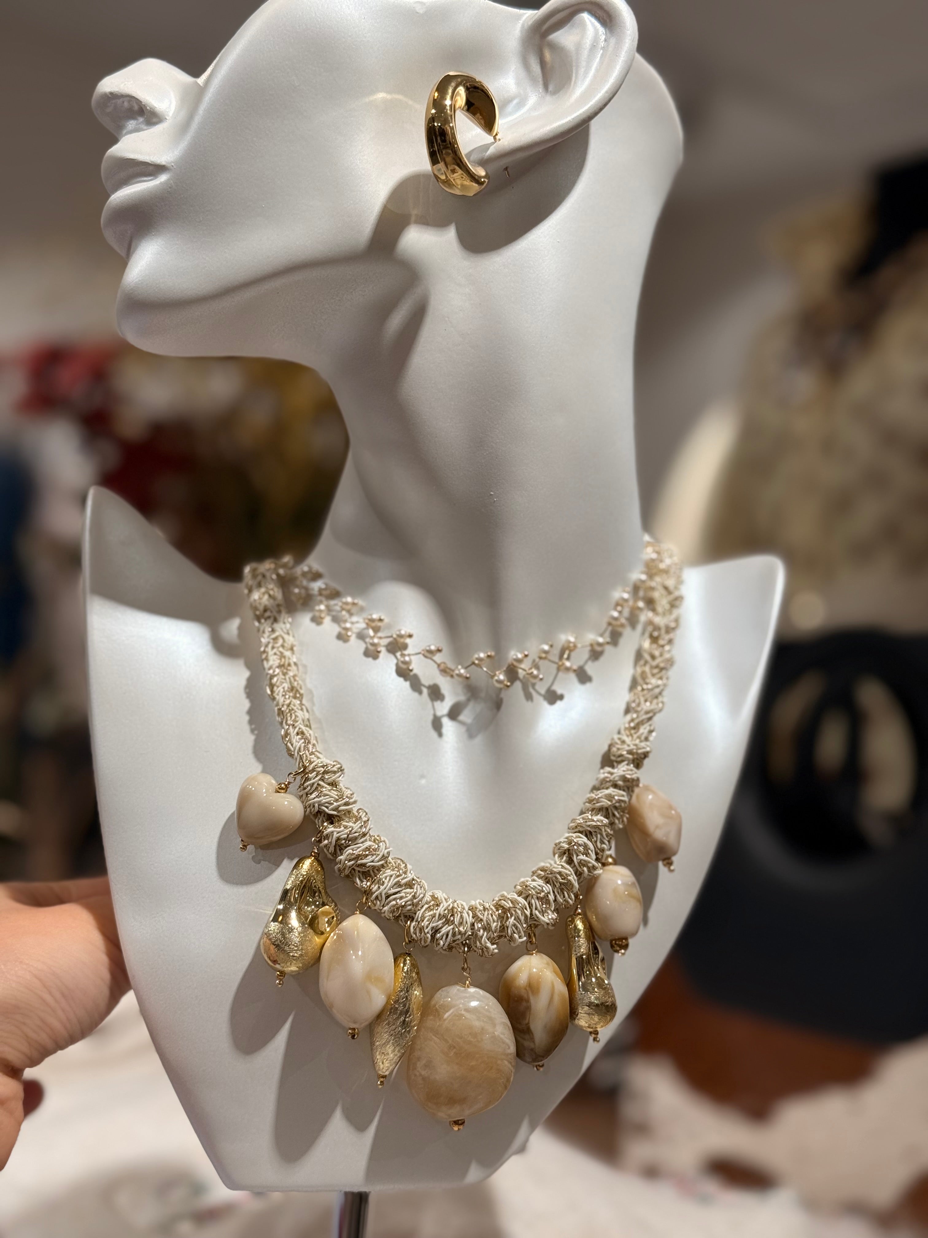 Collar summer